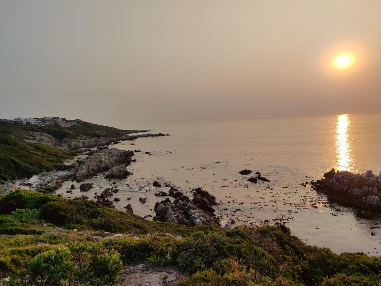 Hotel 49 On Cliff Gansbaai Esterno foto